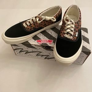 NWOT Vans Vault OG Era Lx Sneakers